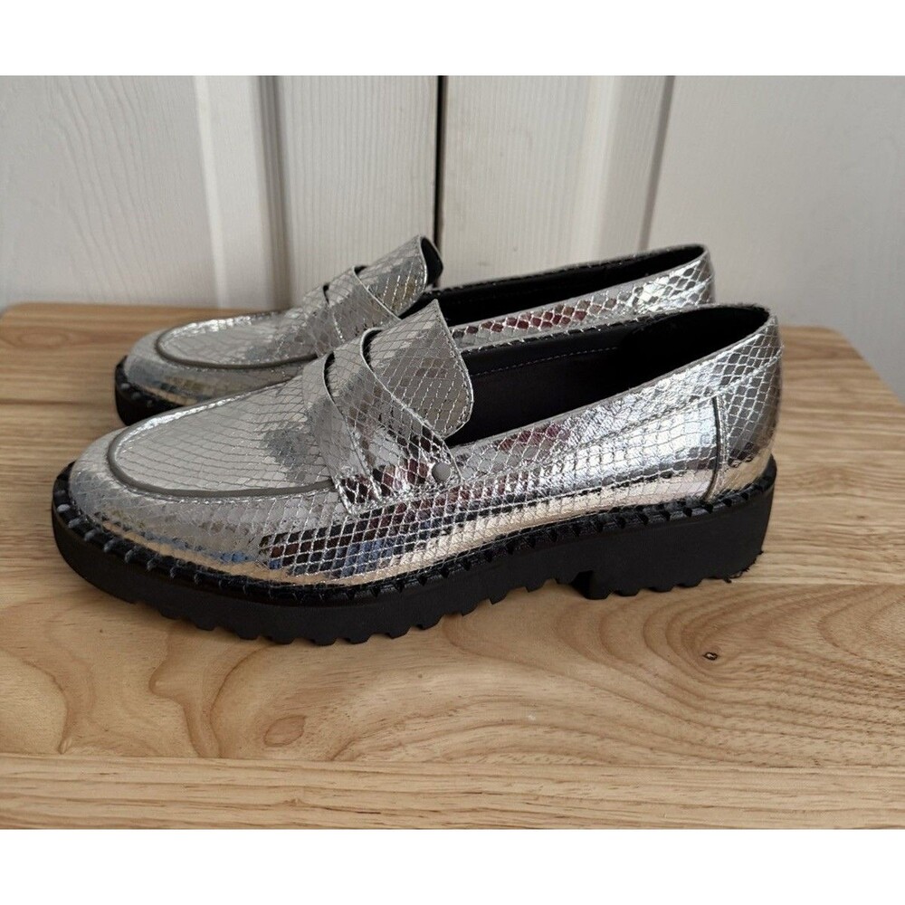 Franco Sarto Cassandra Silver Snake Print Leather Lug Sole Penny Loafer US 7M